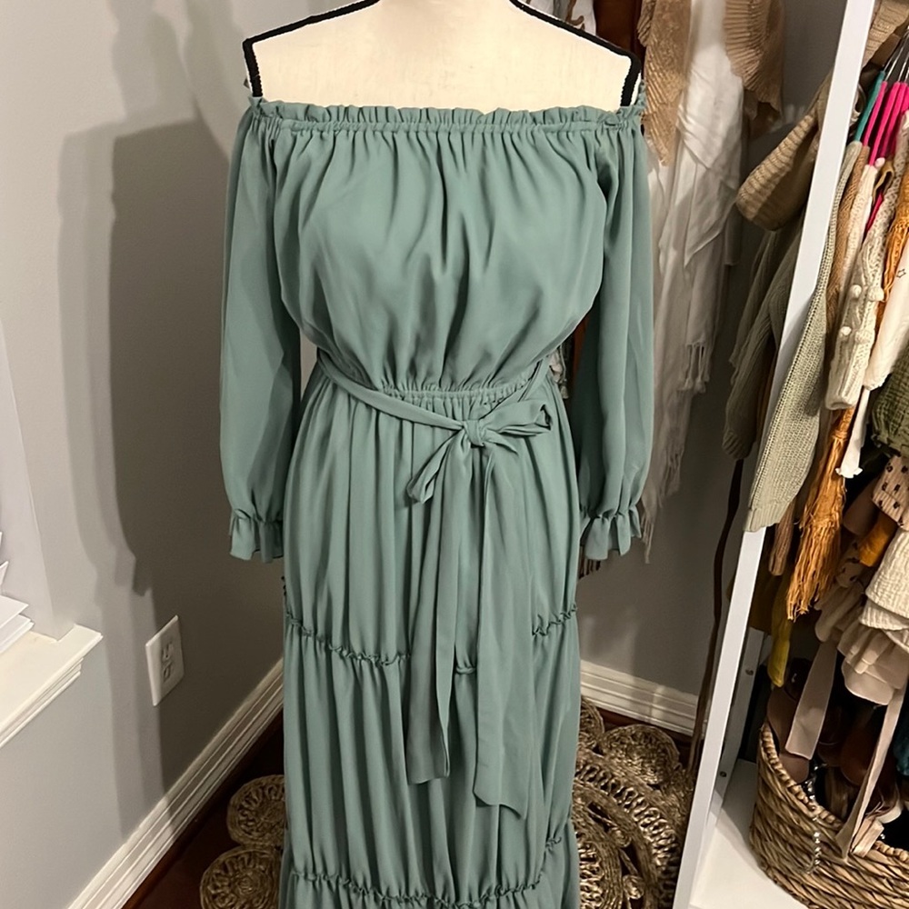 Off the shoulder tiered Maxi